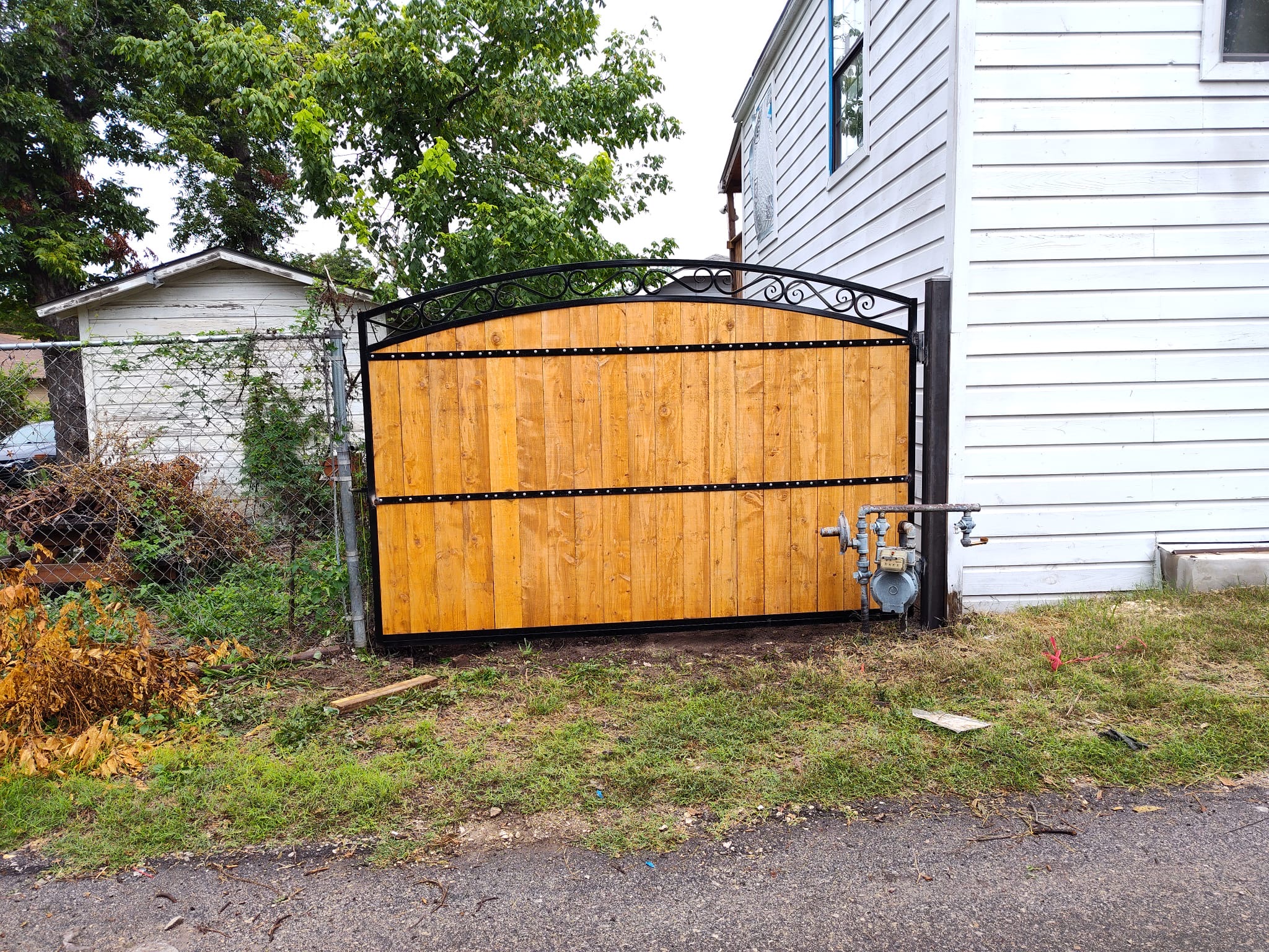 Luxury Driveway Gate with Opener